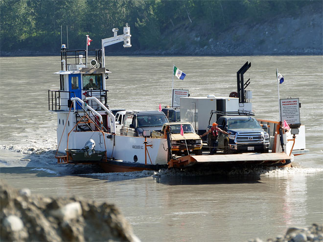 Tour von Dawson City nach Tok in Alaska Von Dawson City nach Tok in Alaska