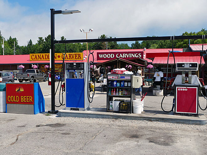 Unterwegs nach Wawa im kanadischen Ontario Wawa im kanadischen Ontario